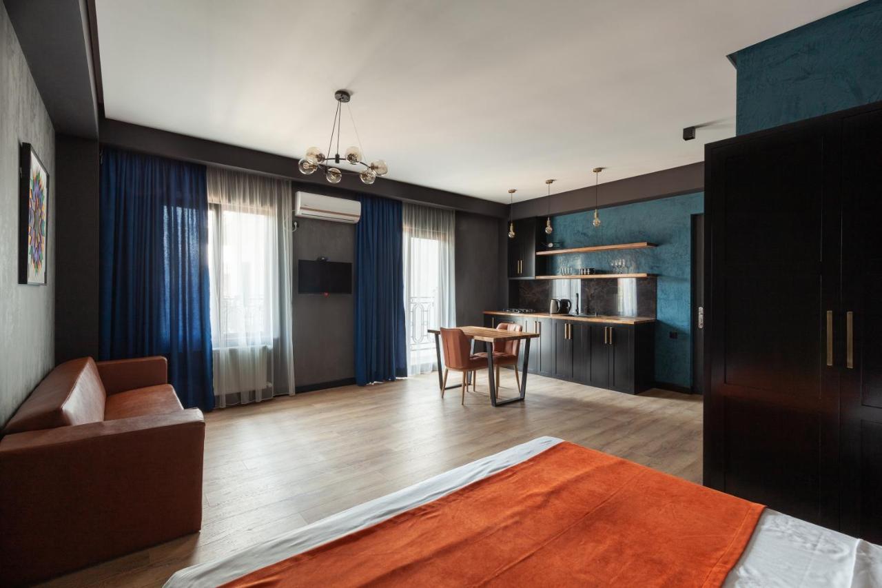Irina'S Apartments Kutaisi Ngoại thất bức ảnh