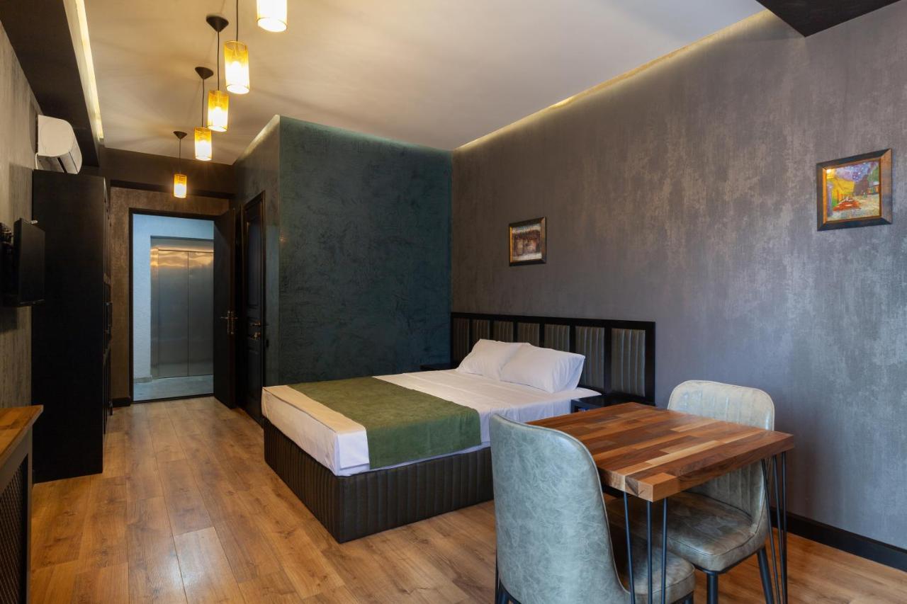 Irina'S Apartments Kutaisi Ngoại thất bức ảnh