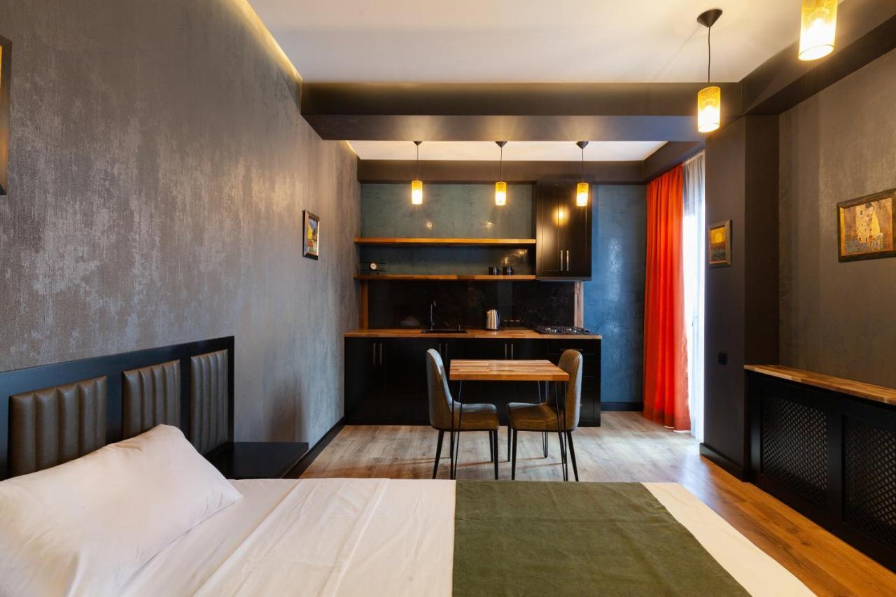 Irina'S Apartments Kutaisi Ngoại thất bức ảnh